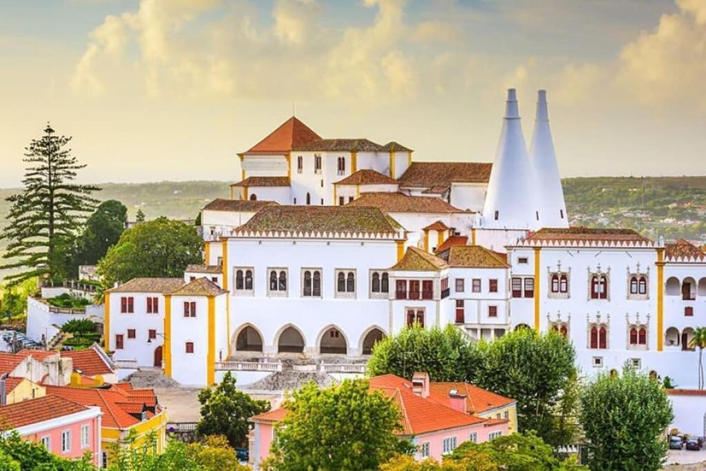 فيلا Unique Luxurious 17-Century Smart Chapel In Historical Center - Sintra Wow المظهر الخارجي الصورة